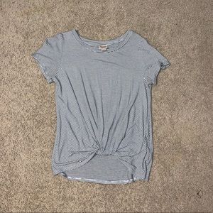 striped shirt sleeved t shirt